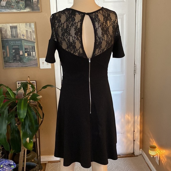 NWOT French Connection dress. G - Picture 4 of 8